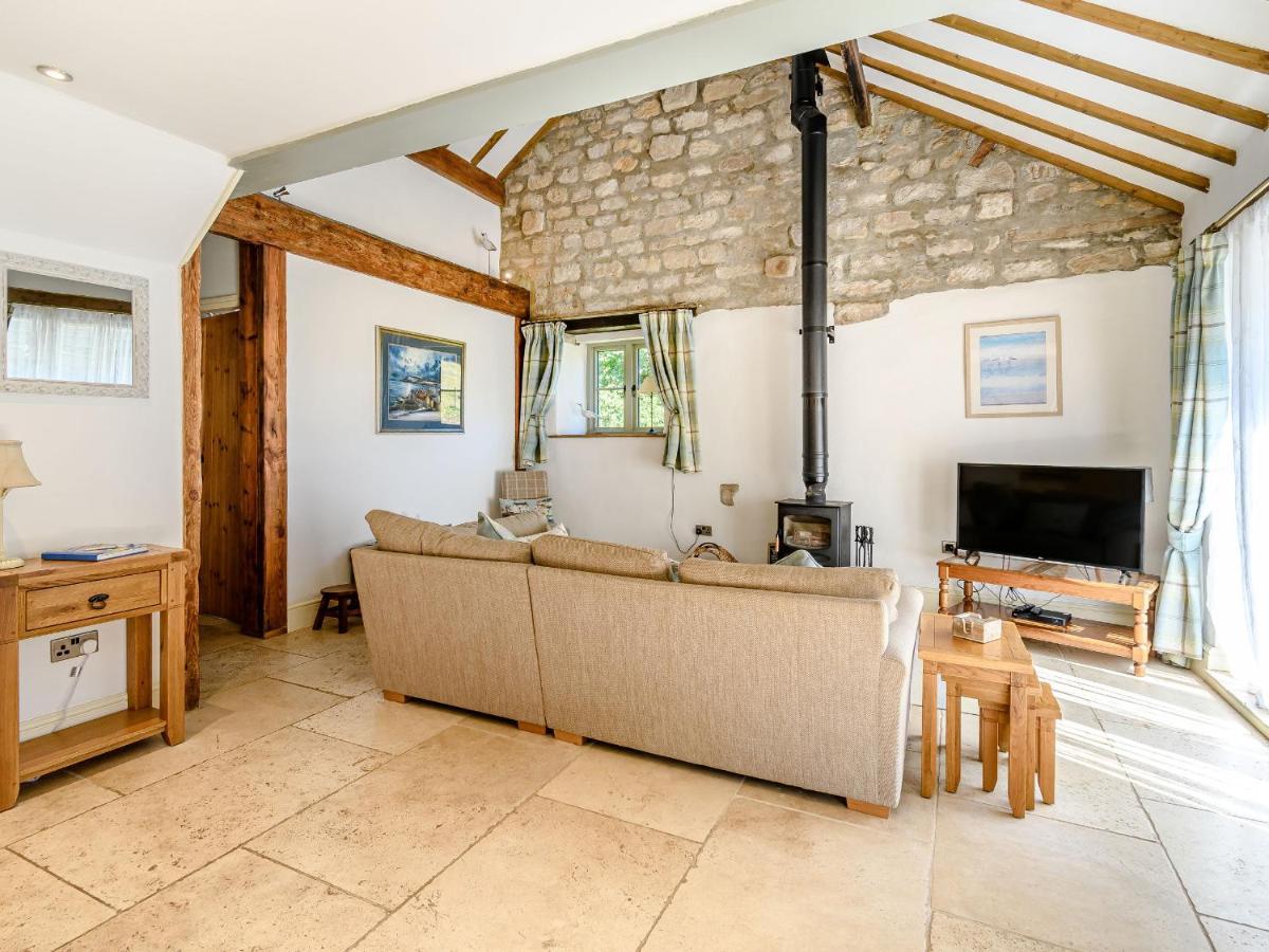 Cottage Anton Fylingdales Екстериор снимка