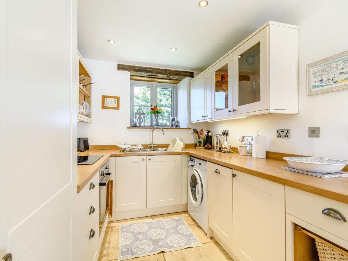Cottage Anton Fylingdales Екстериор снимка