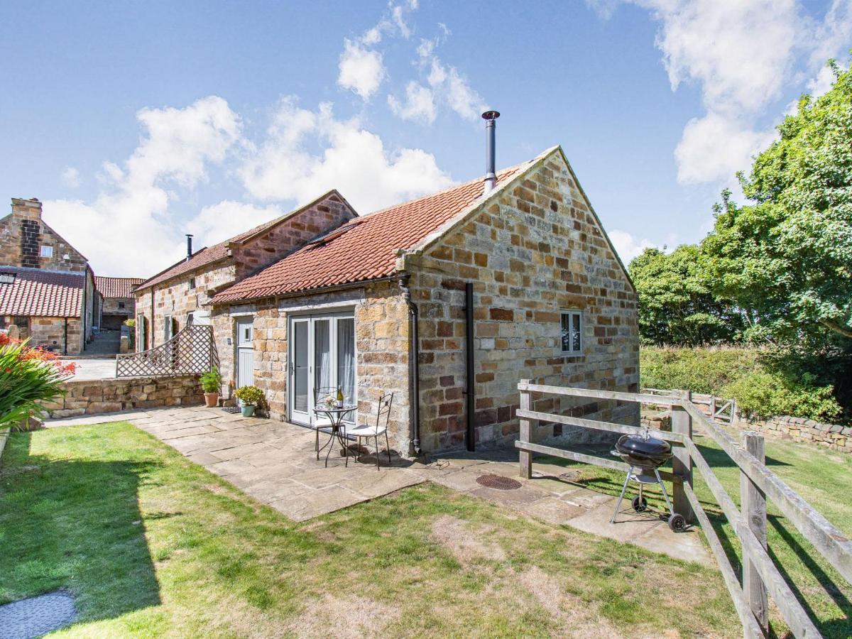 Cottage Anton Fylingdales Екстериор снимка